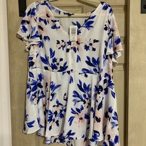 🌸 NWT Torrid floral blouse - 2X